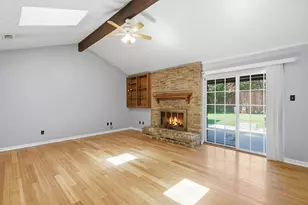 2202 Canyonwood Dr, Arlington, TX 76012 - Photo 6