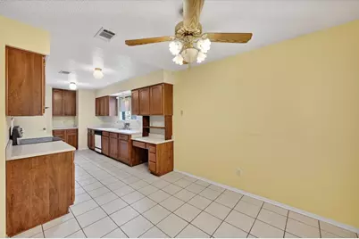 5724 Sea Breeze Lane, Fort Worth, TX 76135 - Photo 12