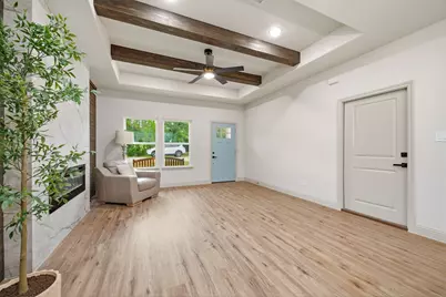 803 Arrowhead Court, Granbury, TX 76048 - Photo 10