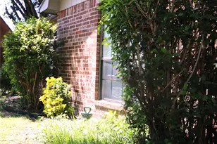 109 Australia Ct, Glenn Heights, TX 75154 - Photo 2