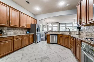 360 Falstaff Dr, Roanoke, TX 76262 - Photo 6