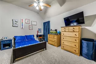 360 Falstaff Dr, Roanoke, TX 76262 - Photo 14