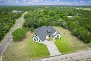 18107 Forrest Dr, Whitney, TX 76692 - Photo 2