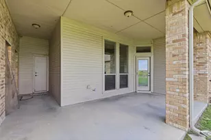 6900 Breezy Bluff Ct, Fort Worth, TX 76126 - Photo 36
