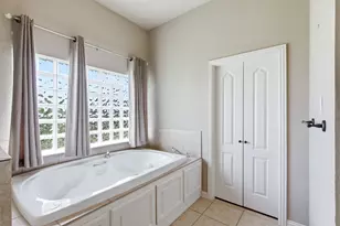 6900 Breezy Bluff Ct, Fort Worth, TX 76126 - Photo 32