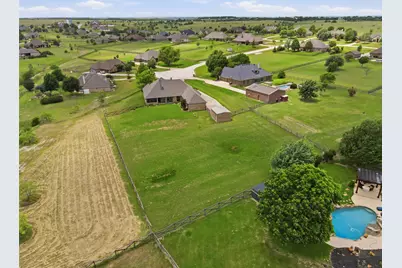 6900 Breezy Bluff Court, Fort Worth, TX 76126 - Photo 40