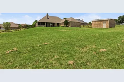 6900 Breezy Bluff Court, Fort Worth, TX 76126 - Photo 38
