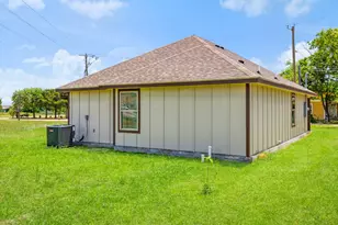 308 Ave A, Ennis, TX 75119 - Photo 24