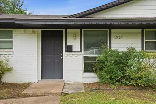 1724 Spring Lake Dr, Mesquite, TX 75149 - Photo 4