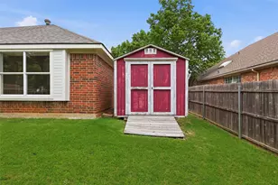 1232 Michael Ave, Lewisville, TX 75077 - Photo 32