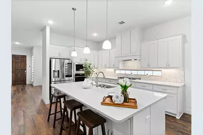 12543 Mercer Parkway, Farmers Branch, TX 75234 - Photo 4