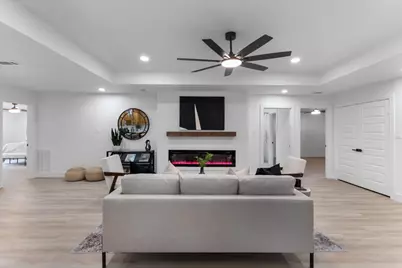 9205 Moss Farm Lane, Dallas, TX 75243 - Photo 10
