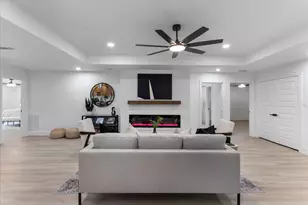 9205 Moss Farm Ln, Dallas, TX 75243 - Photo 10
