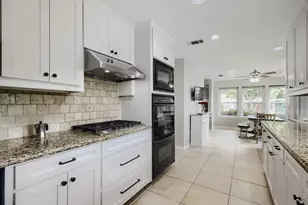 6033 Daven Oaks Dr, Dallas, TX 75248 - Photo 2
