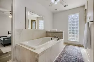 6033 Daven Oaks Dr, Dallas, TX 75248 - Photo 18