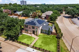 6033 Daven Oaks Dr, Dallas, TX 75248 - Photo 28