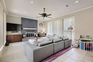6033 Daven Oaks Dr, Dallas, TX 75248 - Photo 2