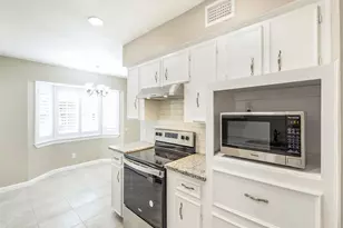 10527 Ravenscroft Dr, Dallas, TX 75230 - Photo 8