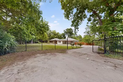 513 Ten Mile Drive, DeSoto, TX 75115 - Photo 4