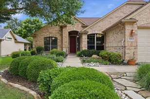 10413 Belvedere Dr, Denton, TX 76207 - Photo 2
