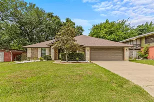 129 Donna Dr, Gun Barrel City, TX 75156 - Photo 2