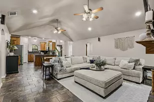 129 Donna Dr, Gun Barrel City, TX 75156 - Photo 6