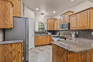 129 Donna Dr, Gun Barrel City, TX 75156 - Photo 8