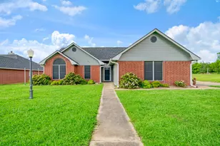 525 York St, Paris, TX 75460 - Photo 1