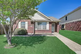 8801 Stewart St, Cross Roads, TX 76227 - Photo 2