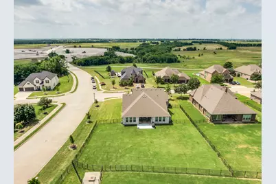 1601 Bearpath Way, Gunter, TX 75058 - Photo 2