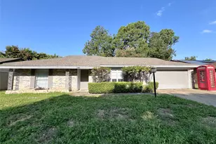 1209 Irwin Dr, Hurst, TX 76053 - Photo 1