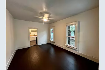 1020 Clinton Street, Stephenville, TX 76401 - Photo 2