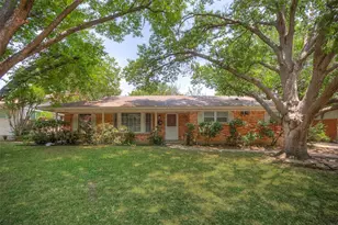6948 Valhalla Rd, Fort Worth, TX 76116 - Photo 4