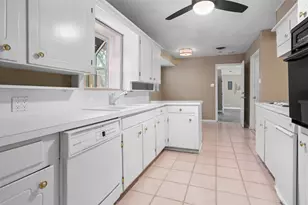 6948 Valhalla Rd, Fort Worth, TX 76116 - Photo 10