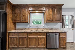 244 Alamosa Dr, Hewitt, TX 76643 - Photo 8