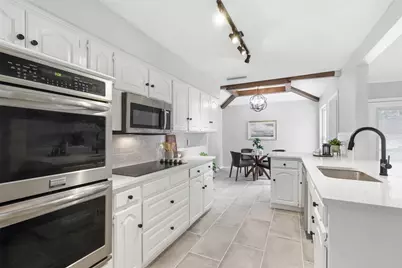 1722 Rosemeade Circle, Carrollton, TX 75007 - Photo 2