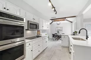 1722 Rosemeade Cir, Carrollton, TX 75007 - Photo 2