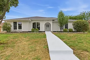1722 Rosemeade Cir, Carrollton, TX 75007 - Photo 4