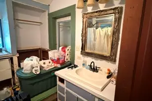 504 W Wardville St, Cleburne, TX 76033 - Photo 14