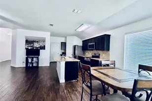 520 Cantebury Park Ln, Ponder, TX 76259 - Photo 10