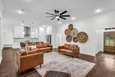 1028 W Day Street, Denison, TX 75020 - Photo 6