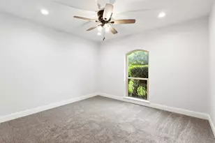 6000 Kenilworth Dr, Arlington, TX 76001 - Photo 18