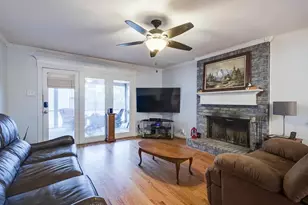 6338 Alta Oaks Dr, Garland, TX 75043 - Photo 4