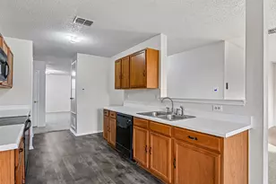 3037 Paint Brush Pl, Lancaster, TX 75134 - Photo 2