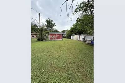 2122 Fort Worth Street, Grand Prairie, TX 75050 - Photo 14