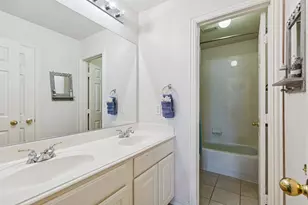 1200 Cedar Valley Dr, Irving, TX 75063 - Photo 30