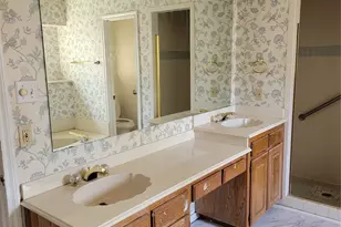 4904 Saddleback Rd, Arlington, TX 76017 - Photo 10