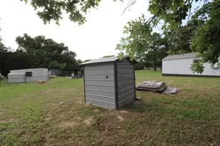 188 Private Rd 8703, Ben Wheeler, TX 75754 - Photo 16