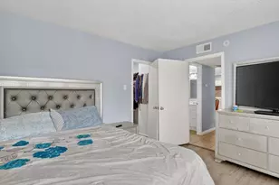 8110 Skillman St, Dallas, TX 75231 - Photo 16