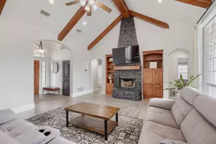 603 Ash St, Pilot Point, TX 76258 - Photo 8